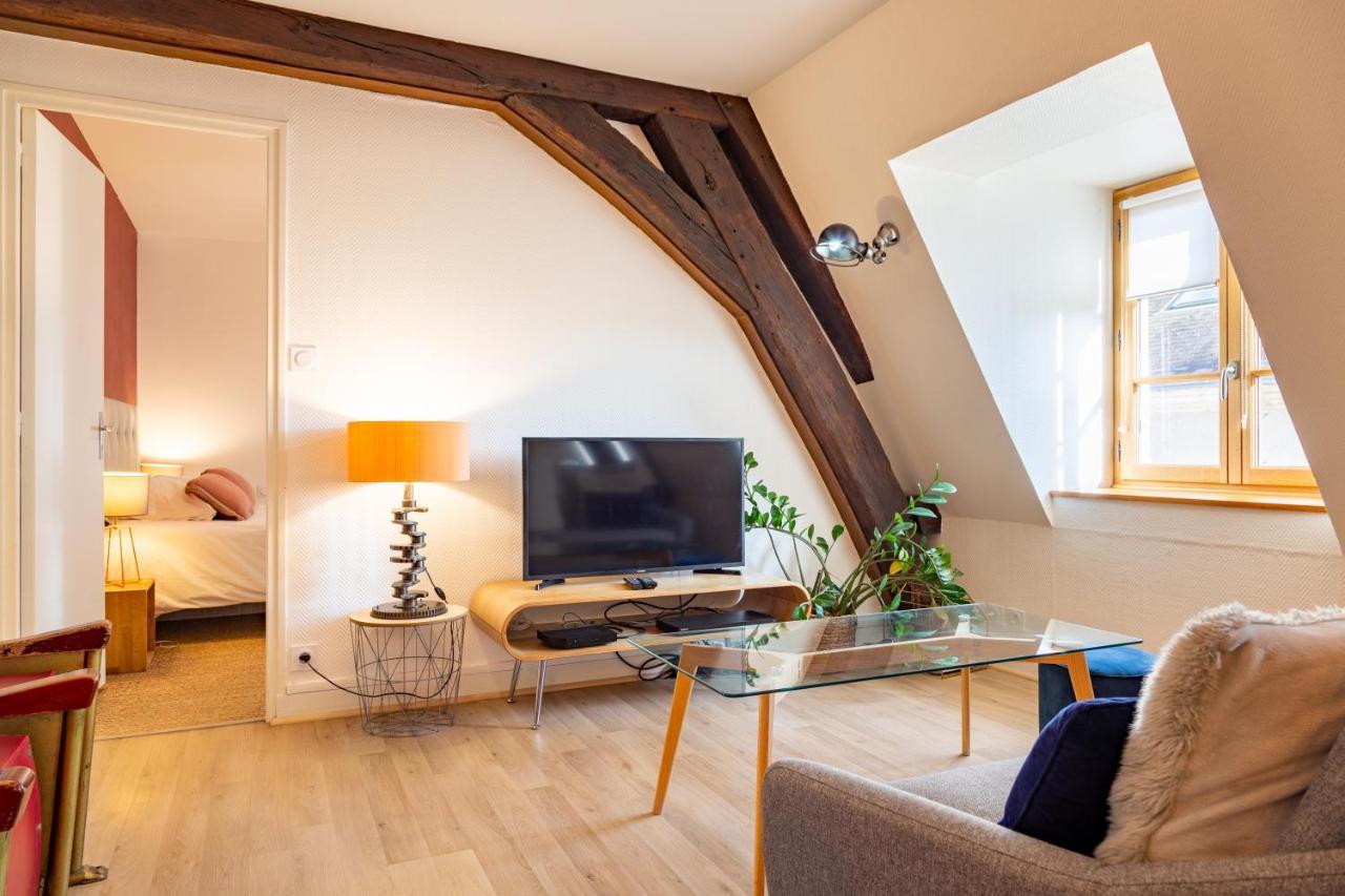 شقة Happy Loft - Centre Historique + Parking Prive بلْوا المظهر الخارجي الصورة