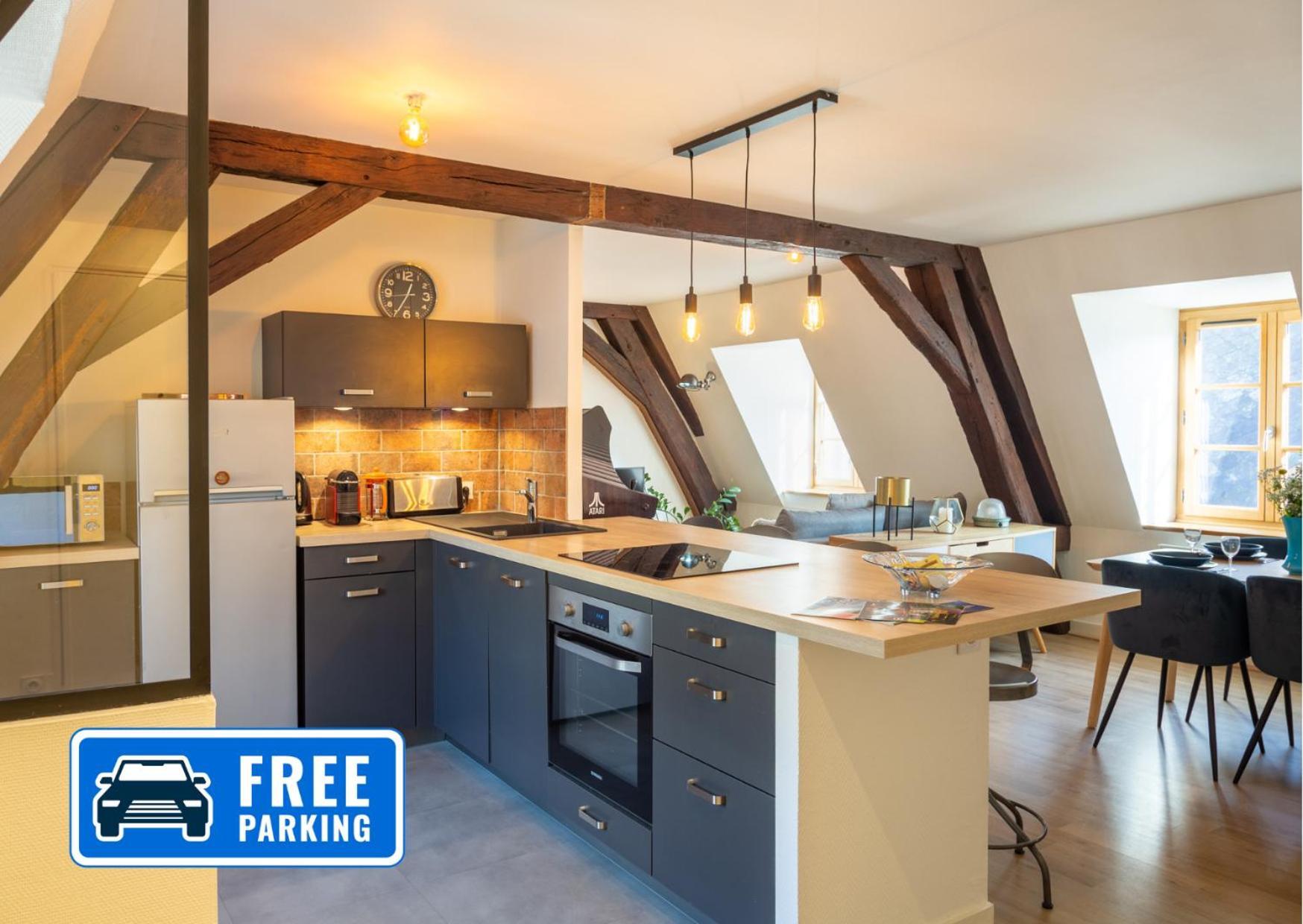 شقة Happy Loft - Centre Historique + Parking Prive بلْوا المظهر الخارجي الصورة